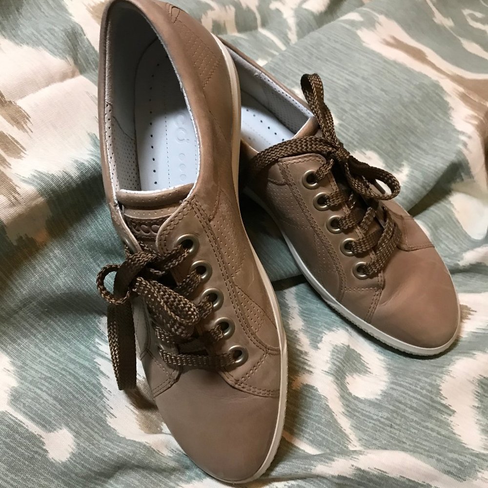 Ecco ~ Light Brown Leather Golf Street Sneakers